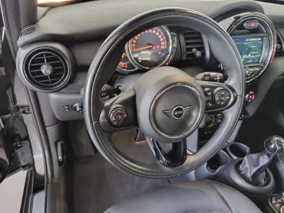 MINI Cooper 2019 - 16500 EUR, 80000 km - AUTO.MOTO.pt - 80000km - foto 45 de 52
