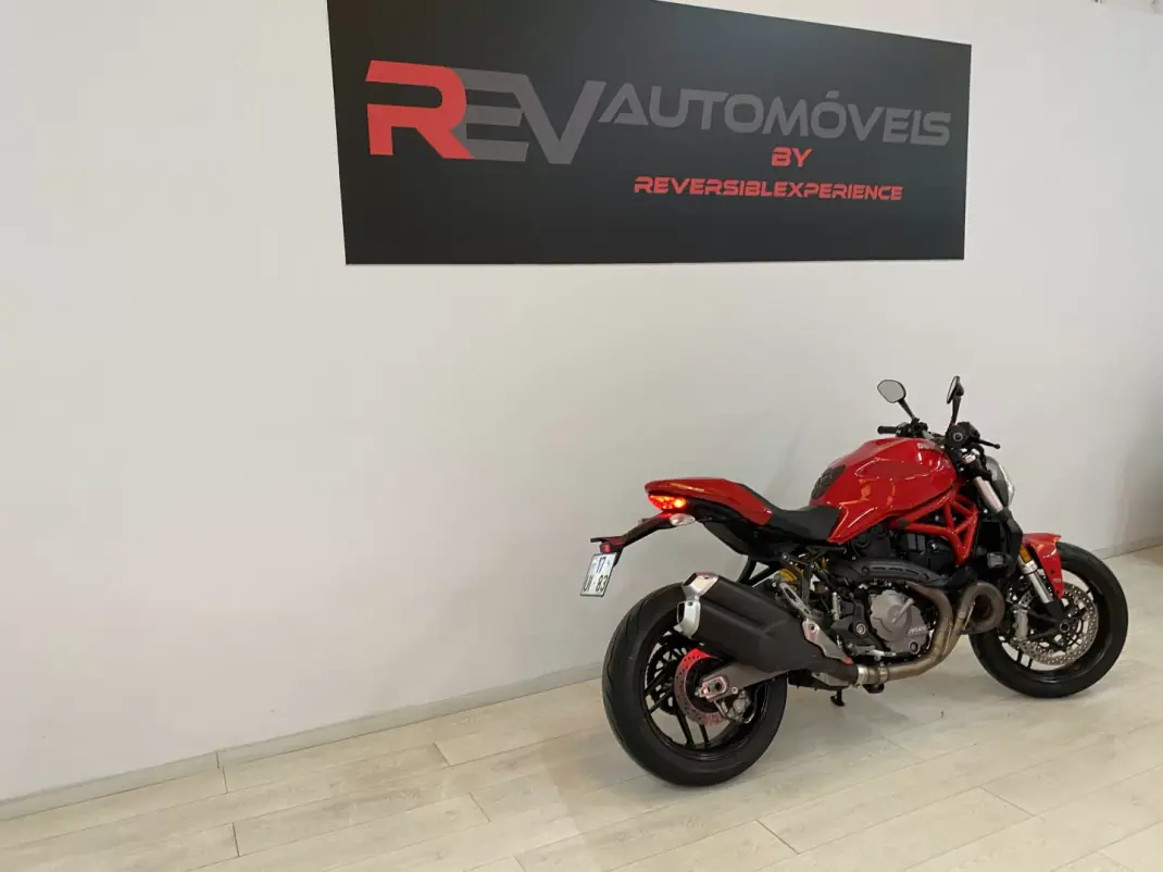Ducati Monster 1000 2018 - 9950 EUR, 10707 km - AUTO.MOTO.pt - 10707km - foto 4 de 19