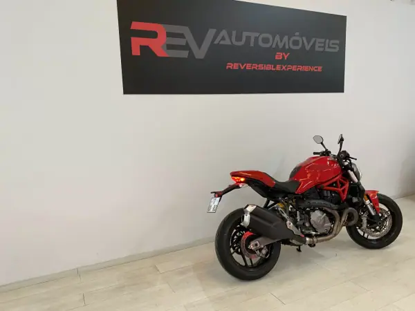 Ducati Monster 1000 2018 - 9950 EUR, 10707 km - AUTO.MOTO.pt - 10707km - foto 4 de 19