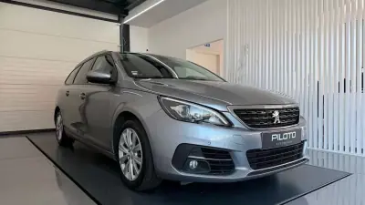 Peugeot 308 SW 2020 - 11990 EUR, 153706 km - AUTO.MOTO.pt - 153706km - foto 6 de 34