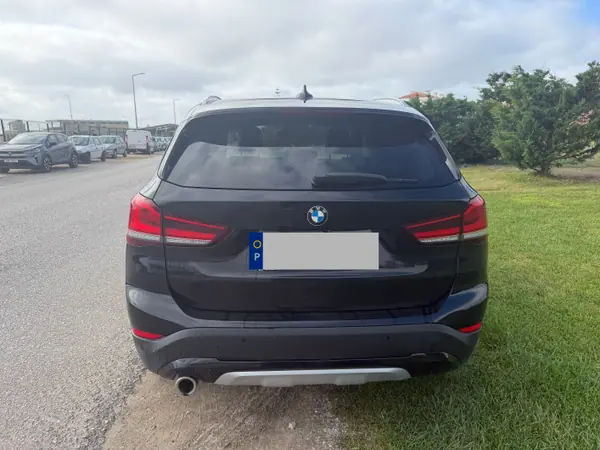 BMW X1 2021 — foto 3 de 7