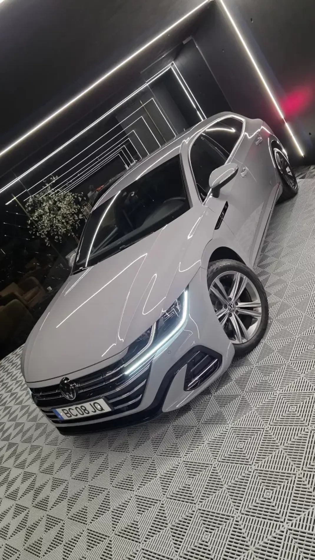 Volkswagen Arteon Shooting Brake 2023 - 30750 EUR, 134000 km - AUTO.MOTO.pt - 134000km - foto 2 de 27