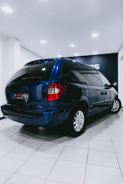 Chrysler Grand Voyager 2003 - 5900 EUR, 350000 km - AUTO.MOTO.pt - 350000km - foto 29 de 46