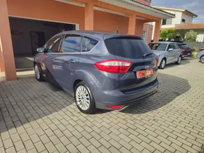 Ford C-Max 2012 - 9500 EUR, 187547 km - AUTO.MOTO.pt - 187547km - foto 6 de 11