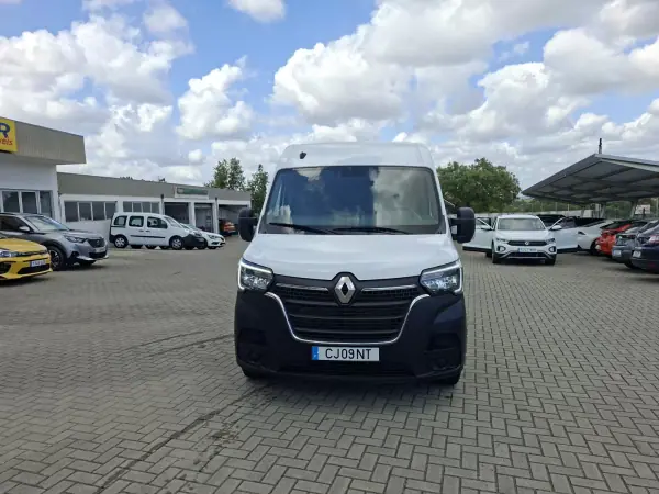 Renault Master 2024 - 23000 EUR, 66500 km - AUTO.MOTO.pt - 66500km - foto 3 de 17