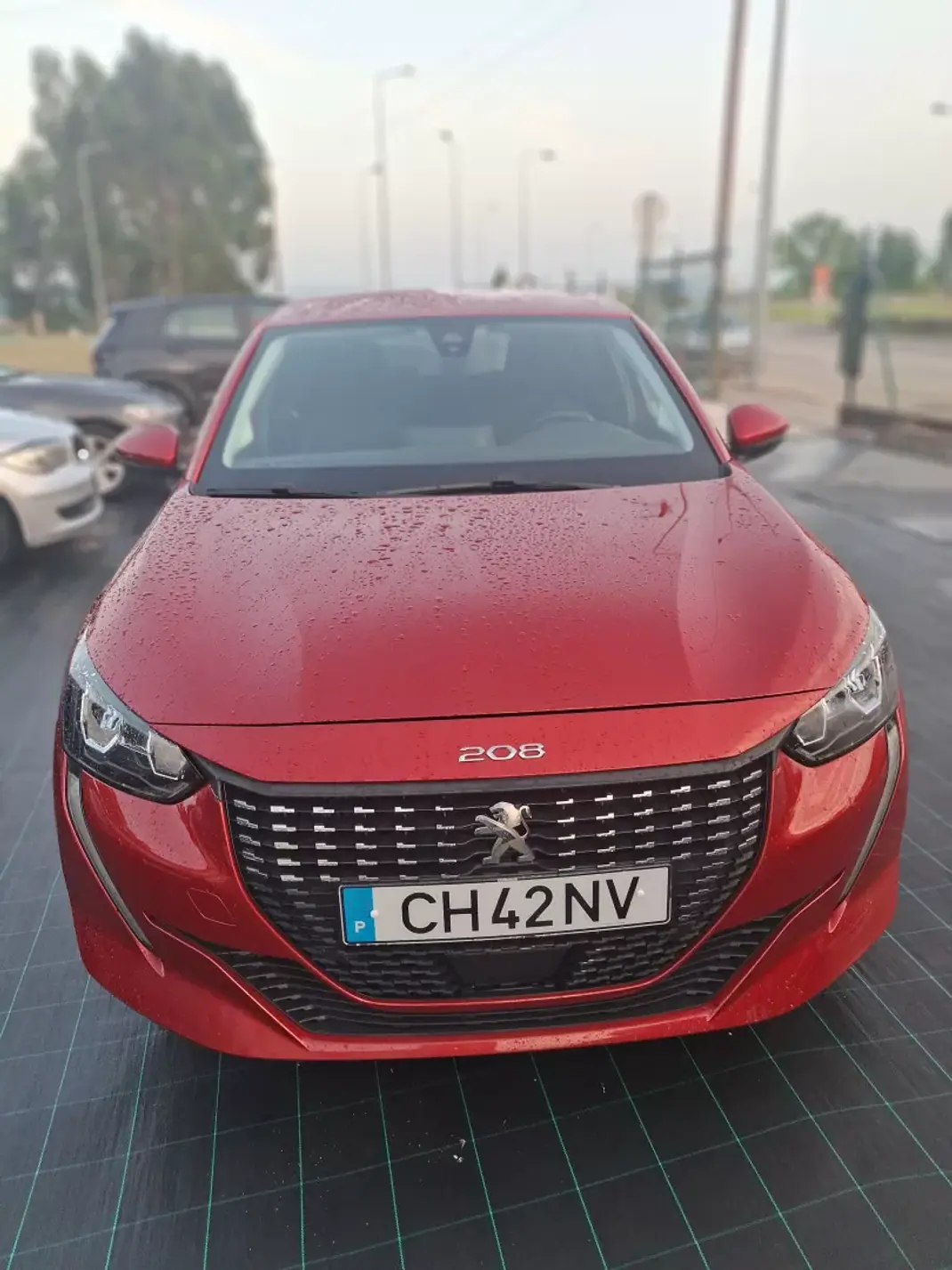 Peugeot 208 2021 - 18950 EUR, 87001 km - 87001km - foto 2 de 13
