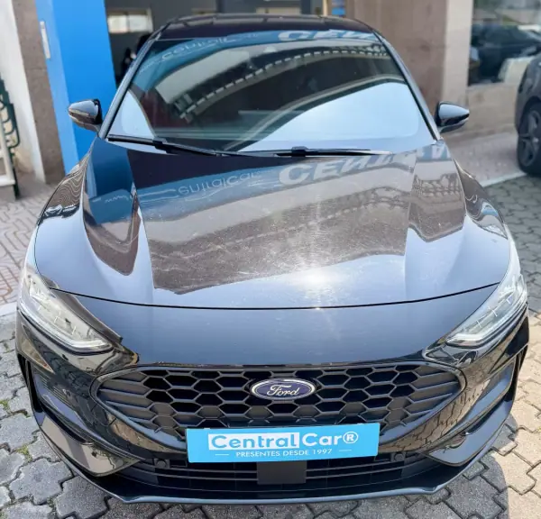 Ford Focus 2023 - 17950 EUR, 54000 km - AUTO.MOTO.pt - 54000km - foto 4 de 25
