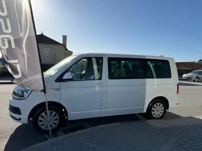 Volkswagen Caravelle 2020 - 33750 EUR, 40492 km - AUTO.MOTO.pt - 40492km - foto 4 de 38