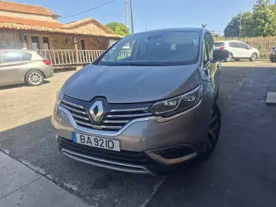 Renault Espace 2017 - 14950 EUR, 206218 km - 206218km - foto 36 de 43