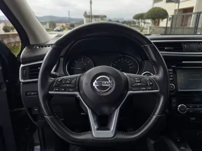 Nissan Qashqai 2018 - 17990 EUR, 156000 km - AUTO.MOTO.pt - 156000km - foto 17 de 36