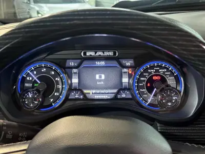 Dodge RAM 2020 - 109900 EUR, 41242 km - AUTO.MOTO.pt - 41242km - foto 28 de 38