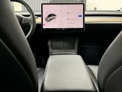 Tesla Model Y 2022 - 34890 EUR, 49800 km - AUTO.MOTO.pt - 49800km - foto 21 de 32