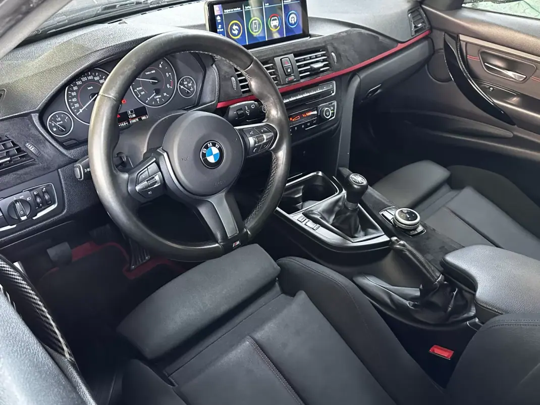 BMW 320 2013 - 17990 EUR, 210000 km - AUTO.MOTO.pt - 210000km - foto 15 de 26