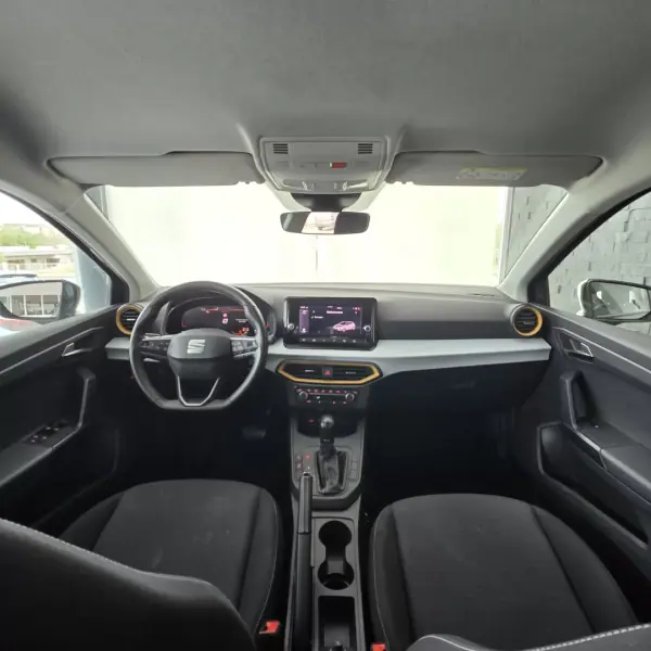 SEAT Ibiza 2024 - 16950 EUR, 66871 km - AUTO.MOTO.pt - 66871km - foto 21 de 32