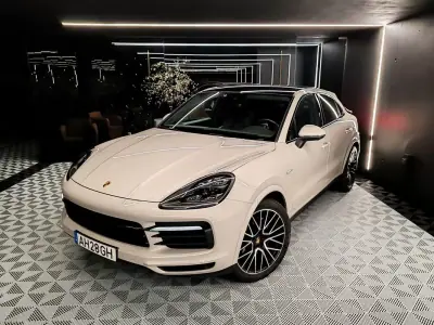 Porsche Cayenne Coupé 2021 - 125000km