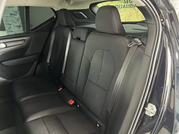 Volvo XC 40 2020 - 23800 EUR, 119887 km - 119887km - foto 24 de 25