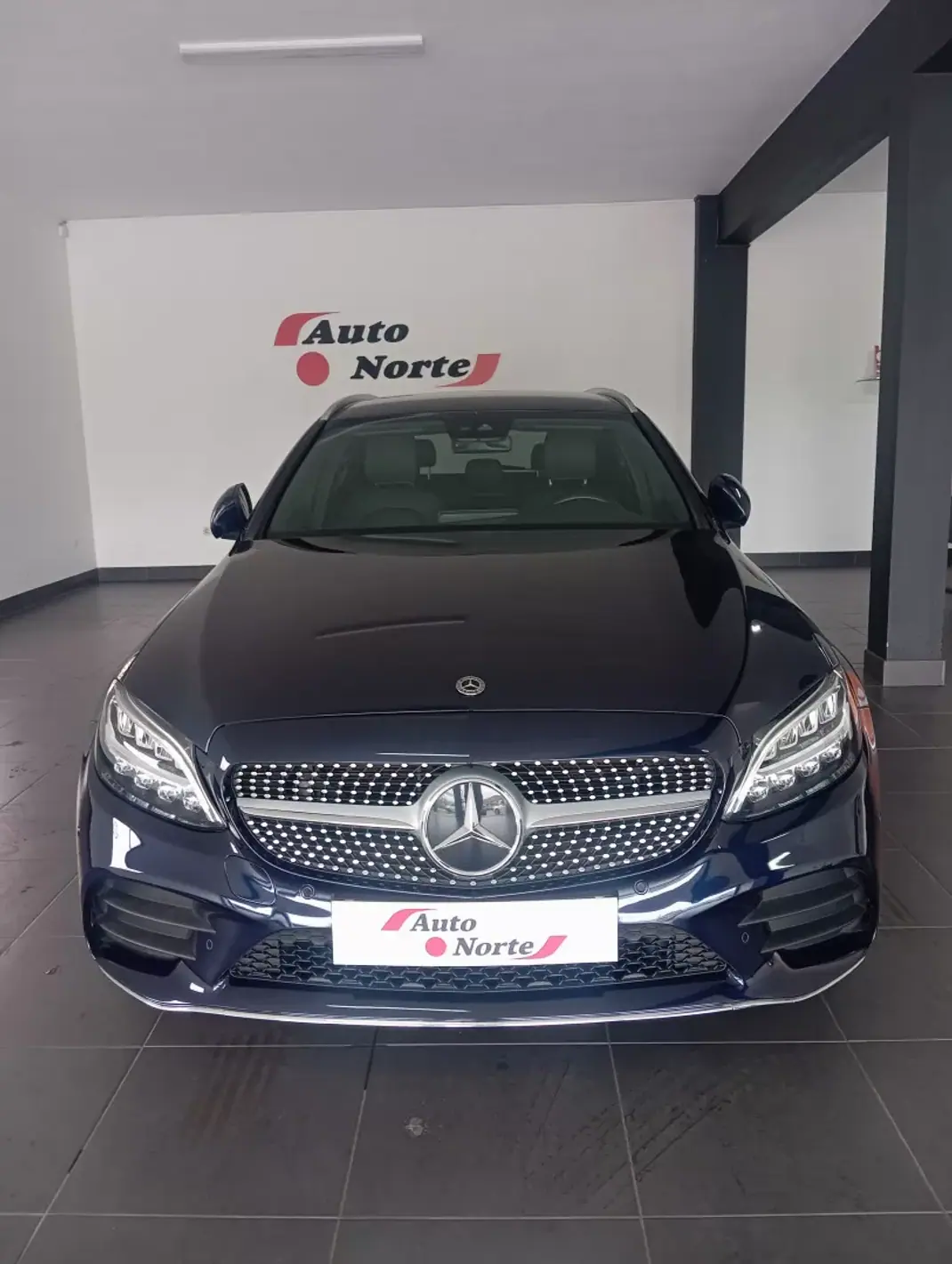 Mercedes-Benz C 220 2019 - 28300 EUR, 140000 km - AUTO.MOTO.pt - 140000km - foto 3 de 36