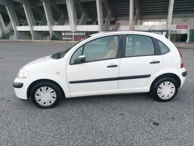 Citroën C3 2007 - 4490 EUR, 259408 km - AUTO.MOTO.pt - 259408km - foto 3 de 26