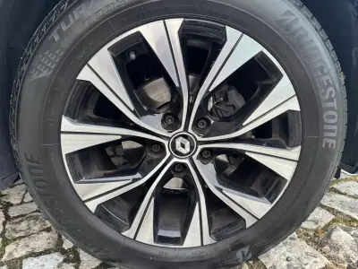 Renault Captur 2023 - 18500 EUR, 103000 km - AUTO.MOTO.pt - 103000km - foto 48 de 48