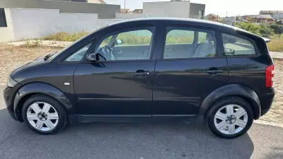 Audi A2 2002 - 3250 EUR, 380000 km - AUTO.MOTO.pt - 380000km - foto 9 de 10