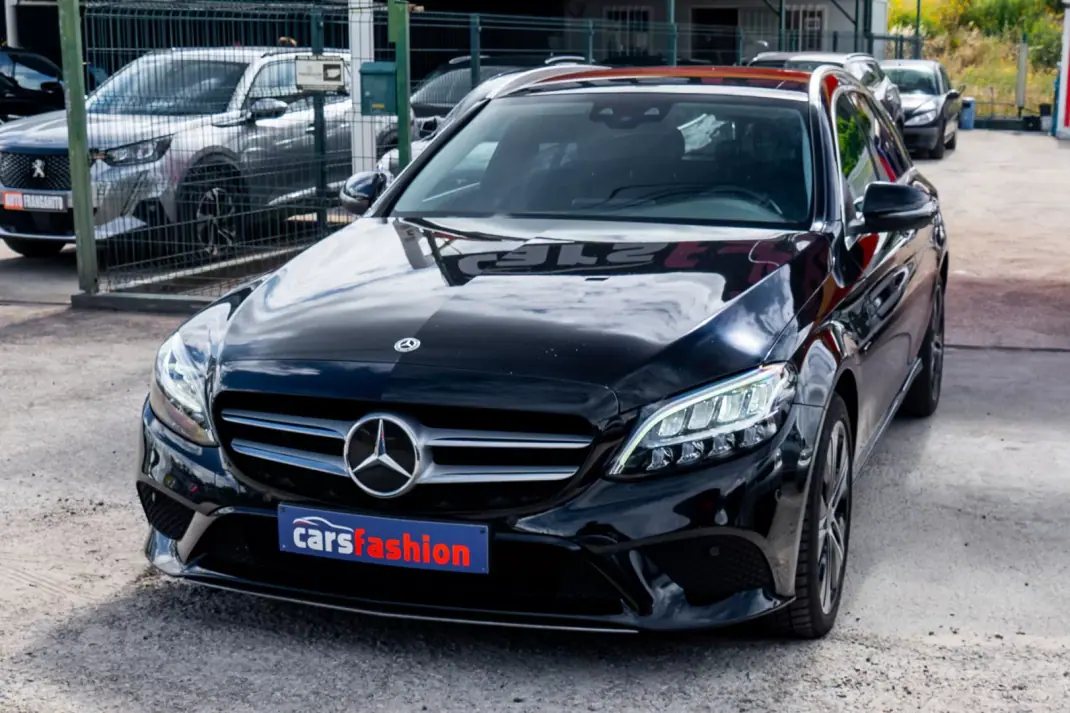 Mercedes-Benz C 300e 2020 - 26900 EUR, 109000 km - AUTO.MOTO.pt - 109000km - foto 5 de 36
