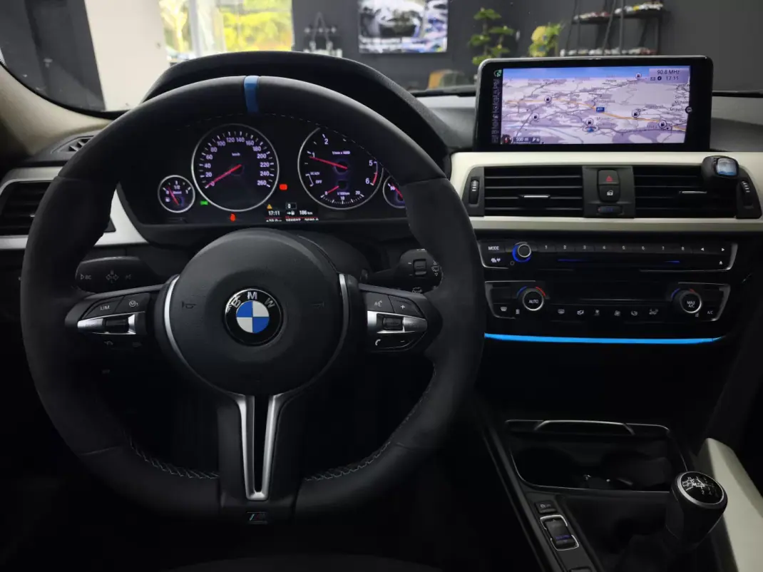 BMW 318 2019 - 19450 EUR, 156507 km - AUTO.MOTO.pt - 156507km - foto 24 de 46