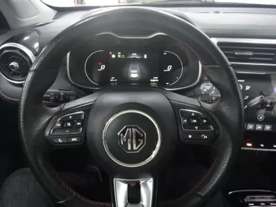 MG ZS 2022 - 20900 EUR, 68000 km - AUTO.MOTO.pt - 68000km - foto 32 de 36