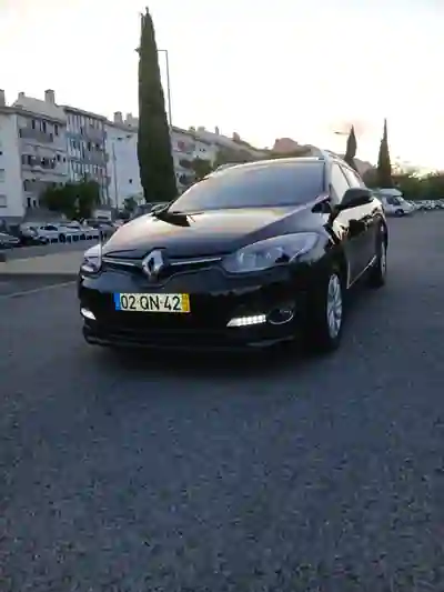 Renault Mégane Sport Tourer 2015 - 6800 EUR, 240000 km - AUTO.MOTO.pt - 240000km - foto 2 de 7
