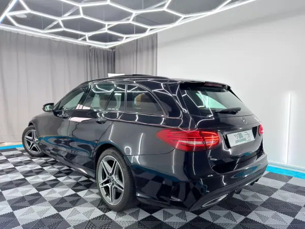 Mercedes-Benz C 300 2019 - 20999 EUR, 234000 km - AUTO.MOTO.pt - 234000km - foto 5 de 24