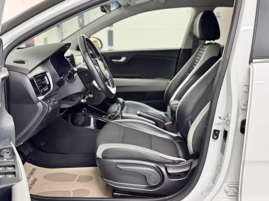 Kia Stonic 2019 - 15750 EUR, 68000 km - AUTO.MOTO.pt - 68000km - foto 27 de 60