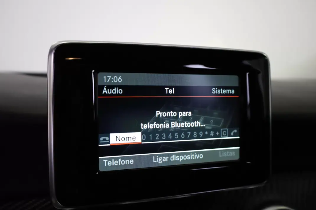 Mercedes-Benz A 200 2015 - 20950 EUR, 54047 km - AUTO.MOTO.pt - 54047km - foto 30 de 32