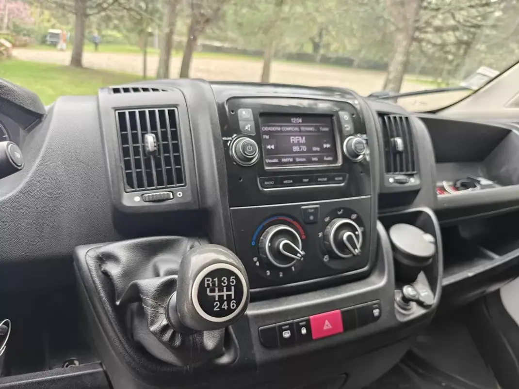 Citroën JUMPER 2.0 Blue Hdi L 2 H 2 2020 - 21490 EUR, 89300 km - AUTO.MOTO.pt - 89300km - foto 28 de 31