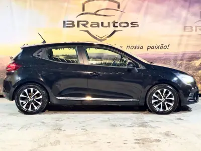 Renault Clio 2021 - 13900 EUR, 102052 km - 102052km - foto 4 de 24