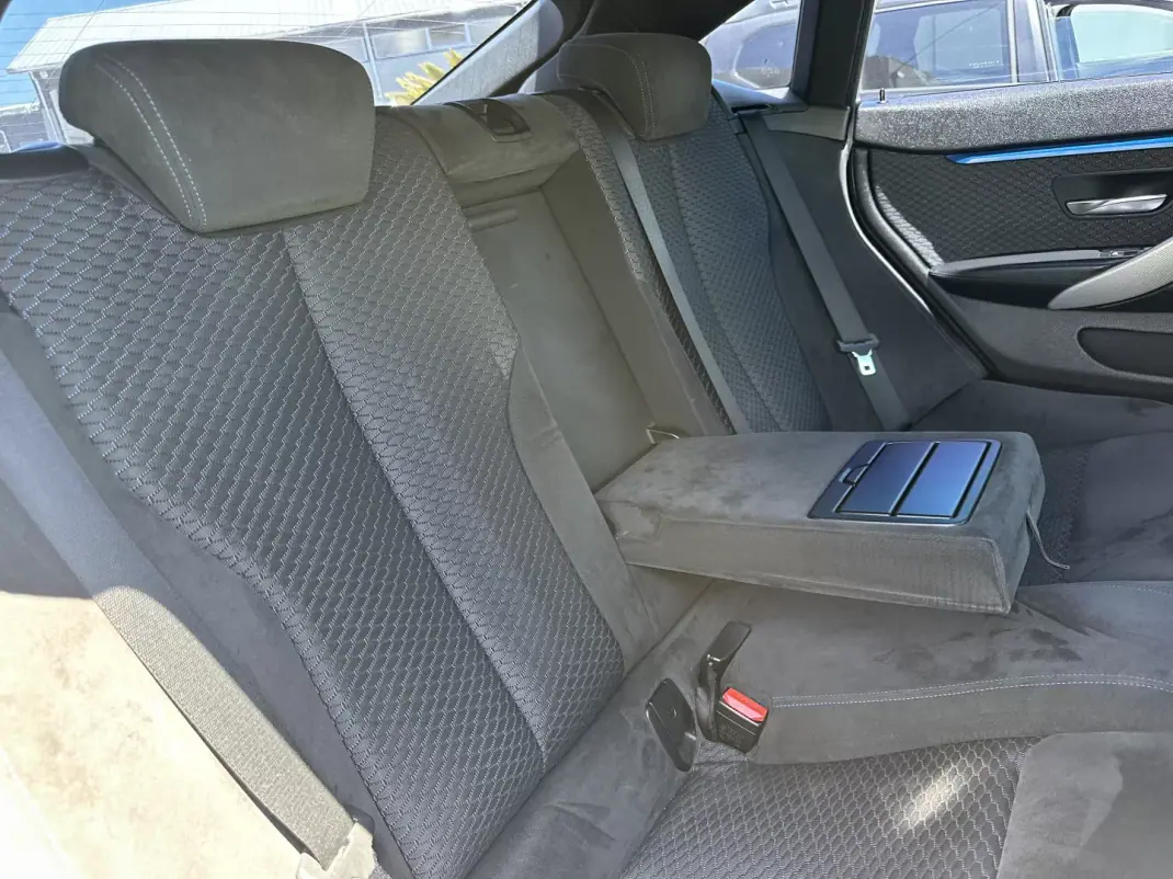 BMW 420 Gran Coupé 2014 - 17900 EUR, 280000 km - 280000km - foto 35 de 68