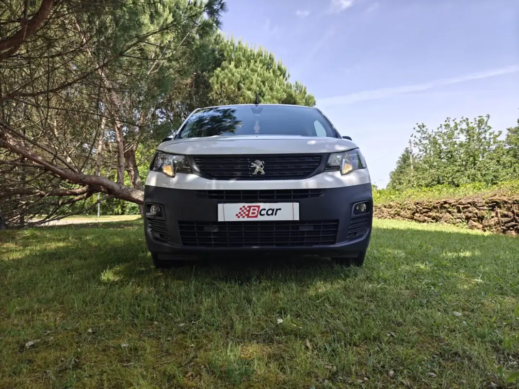 Peugeot PARTNER GIRAFON 2021 - 12900 EUR, 104300 km - AUTO.MOTO.pt - 104300km - foto 4 de 31