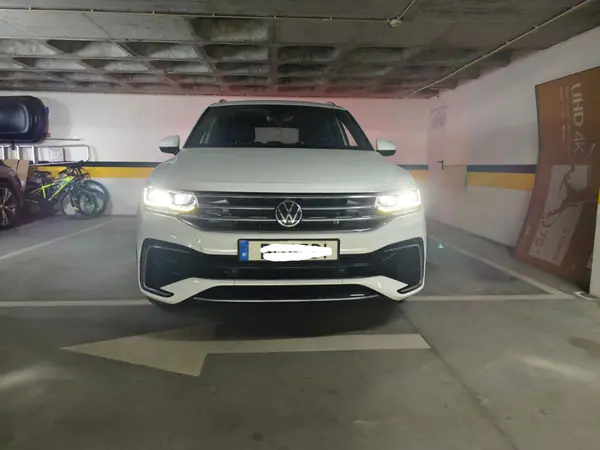 Volkswagen Tiguan 2021 — foto 3 de 10