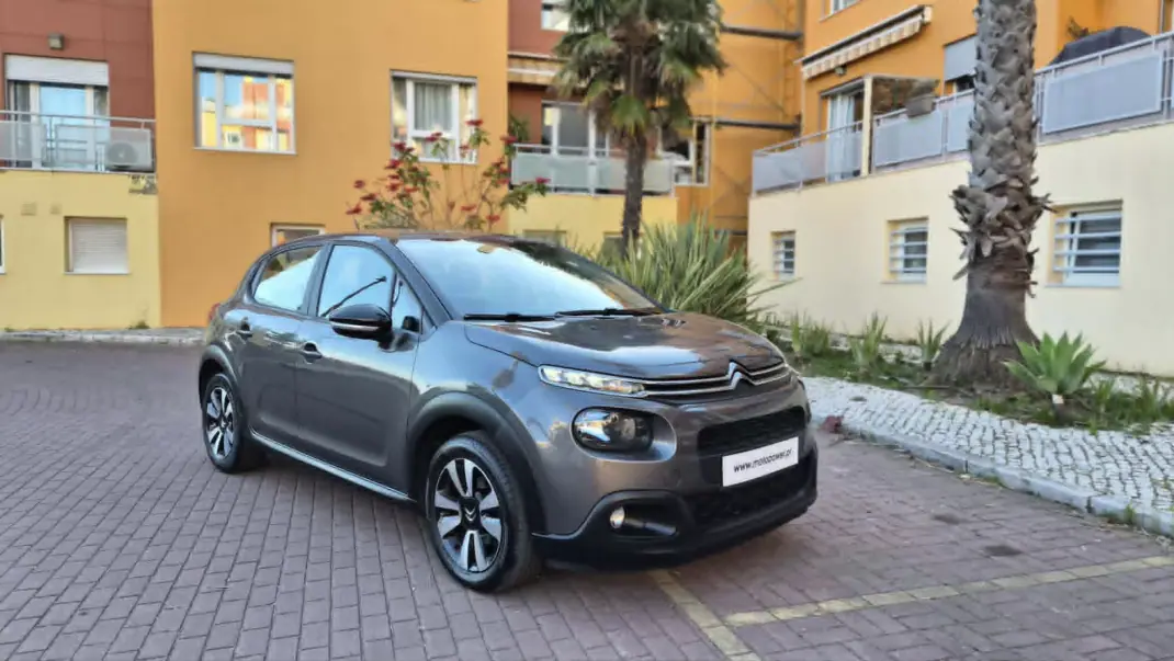 Citroën C3 2018 - 9780 EUR, 60000 km - AUTO.MOTO.pt - 60000km - foto 1 de 17