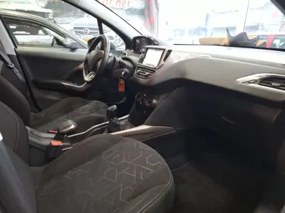 Peugeot 2008 2014 - 9490 EUR, 171420 km - AUTO.MOTO.pt - 171420km - foto 7 de 22