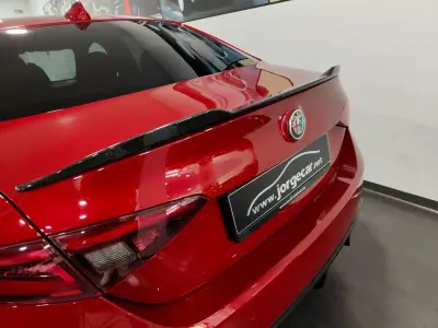 Alfa Romeo Giulia 2018 - 62500 EUR, 53000 km - AUTO.MOTO.pt - 53000km - foto 23 de 60