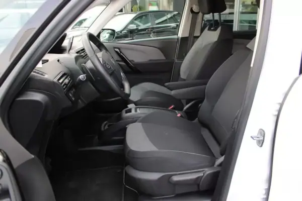 Citroën C4 Spacetourer 2019 - 15400 EUR, 143600 km - AUTO.MOTO.pt - 143600km - foto 5 de 30