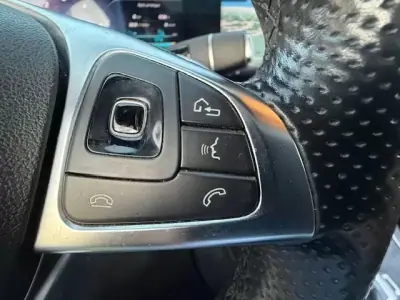 Mercedes-Benz E 220 2017 - 31950 EUR, 241000 km - AUTO.MOTO.pt - 241000km - foto 34 de 51