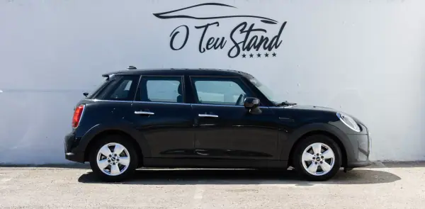 MINI 5 Portas 2022 - 16999 EUR, 153000 km - AUTO.MOTO.pt - 153000km - foto 6 de 38