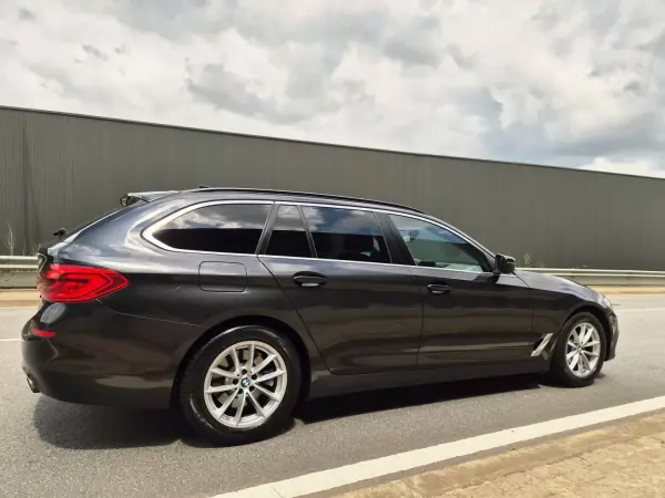 BMW 520 2017 - 19900 EUR, 171000 km - AUTO.MOTO.pt - 171000km - foto 2 de 19