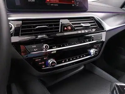 BMW 620 Gran Turismo 2022 - 44900 EUR, 88000 km - AUTO.MOTO.pt - 88000km - foto 21 de 38