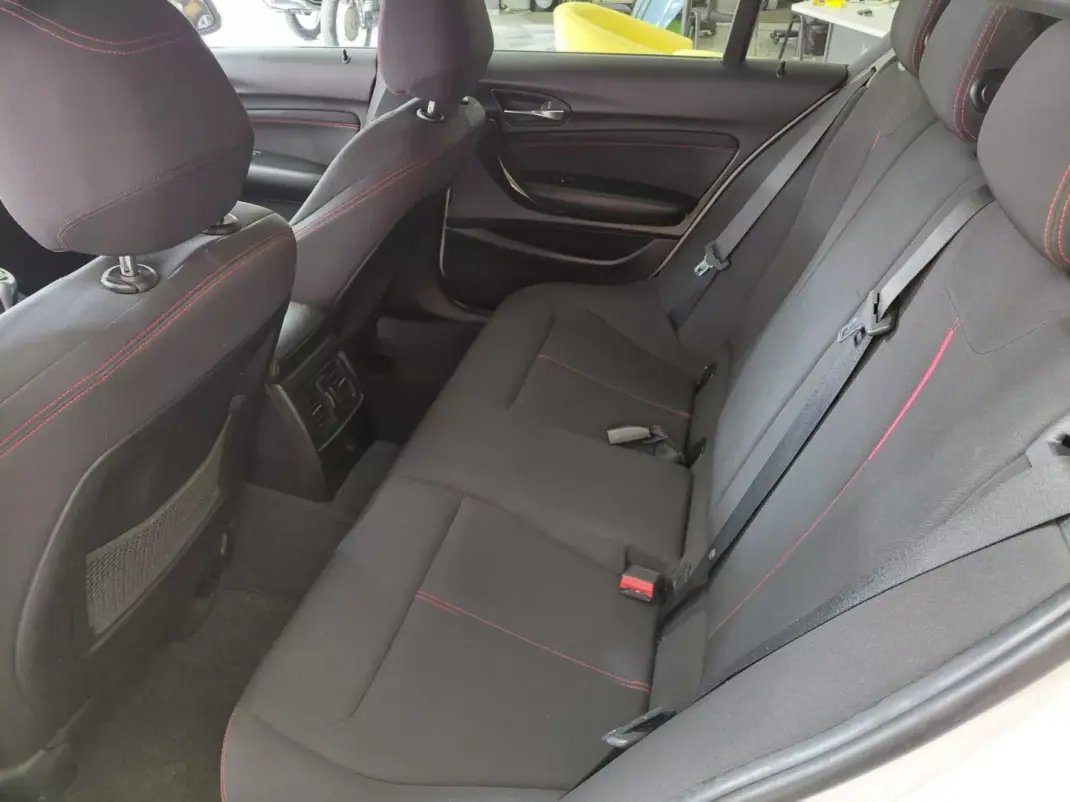 BMW 116 2013 - 11900 EUR, 218000 km - AUTO.MOTO.pt - 218000km - foto 18 de 18