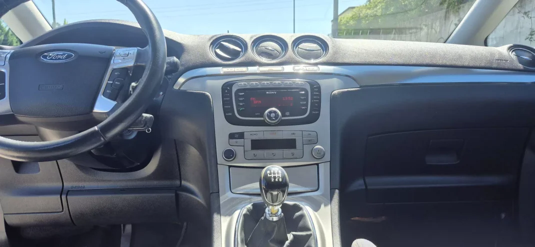 Ford S-Max 2008 - 10950 EUR, 158000 km - AUTO.MOTO.pt - 158000km - foto 10 de 28