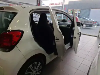 Citroën C1 2014 - 7490 EUR, 119190 km - AUTO.MOTO.pt - 119190km - foto 8 de 10