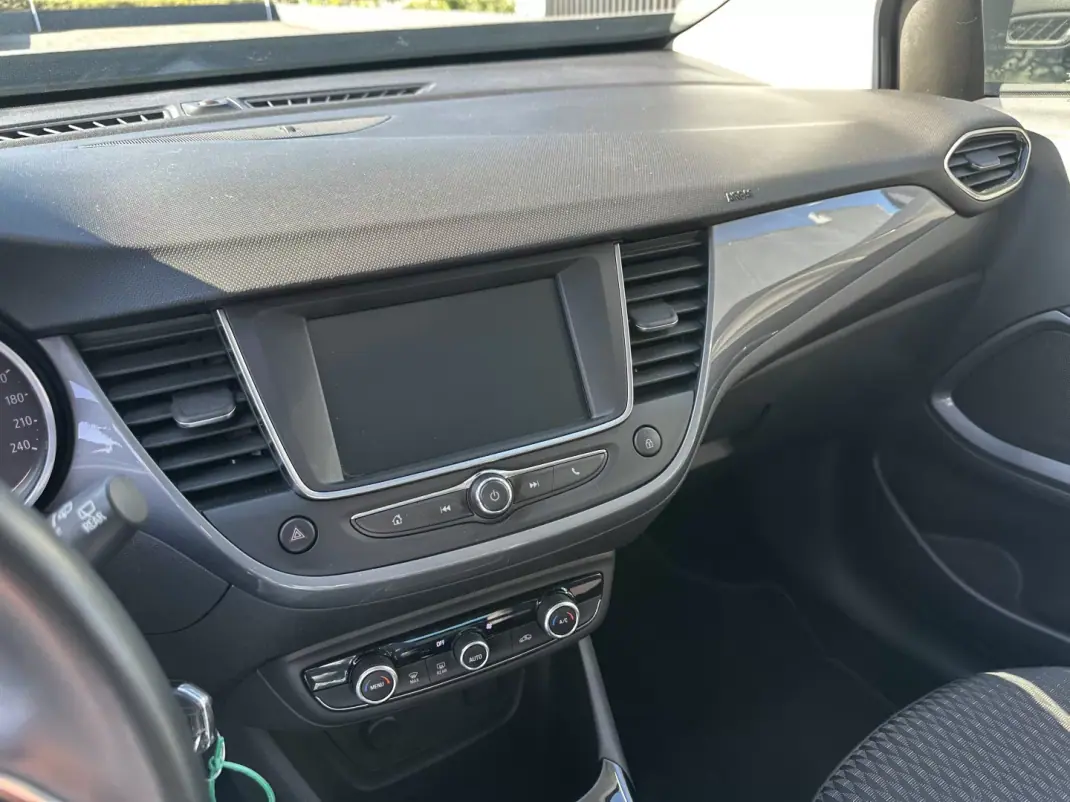Opel Crossland X 2020 - 14900 EUR, 95000 km - 95000km - foto 37 de 51