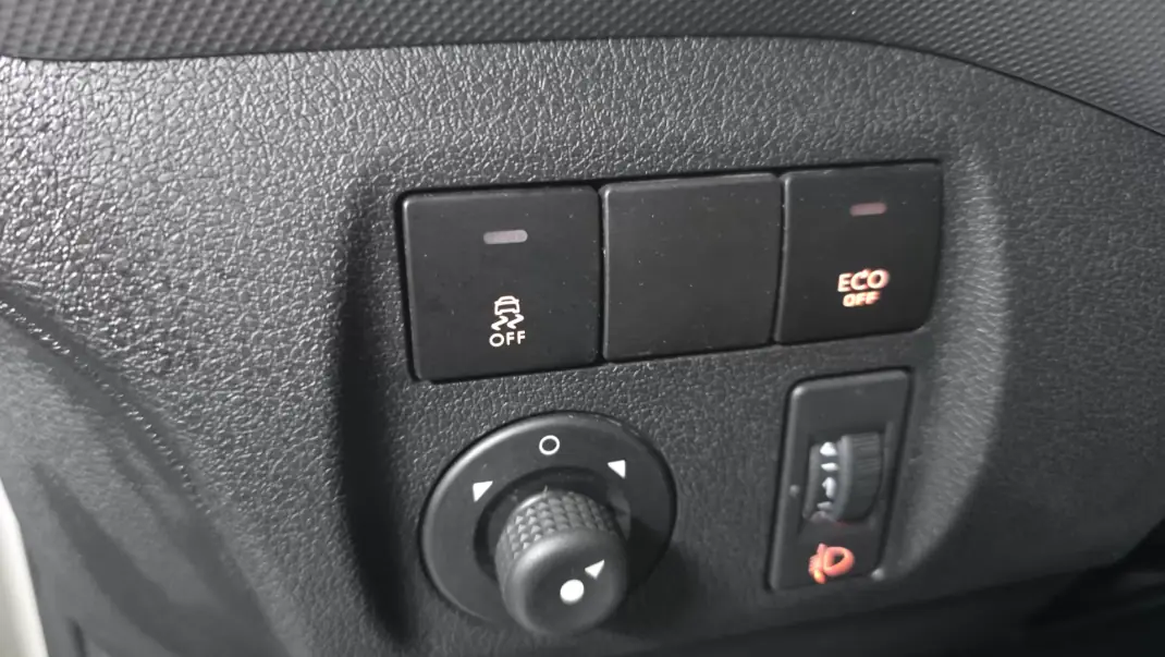 Citroën Berlingo 1.6 Bluehdi L2 100 cv longa C Iva 2018 - 16990 EUR, 84000 km - AUTO.MOTO.pt - 84000km - foto 10 de 15