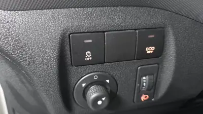 Citroën Berlingo 1.6 Bluehdi L2 100 cv longa C Iva 2018 - 16990 EUR, 84000 km - AUTO.MOTO.pt - 84000km - foto 10 de 15